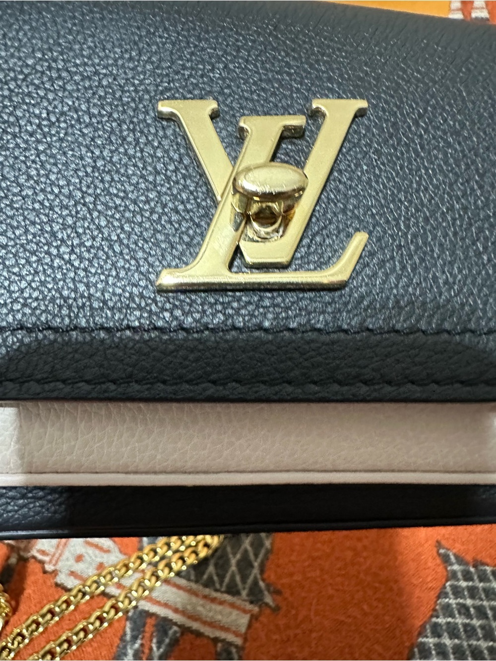 LOUIS VUITTON ❤️🌟LOCKME TENDER BAG WITH GOLD HADRWARE MICROCHIP⭐️ - Picture 7 of 12